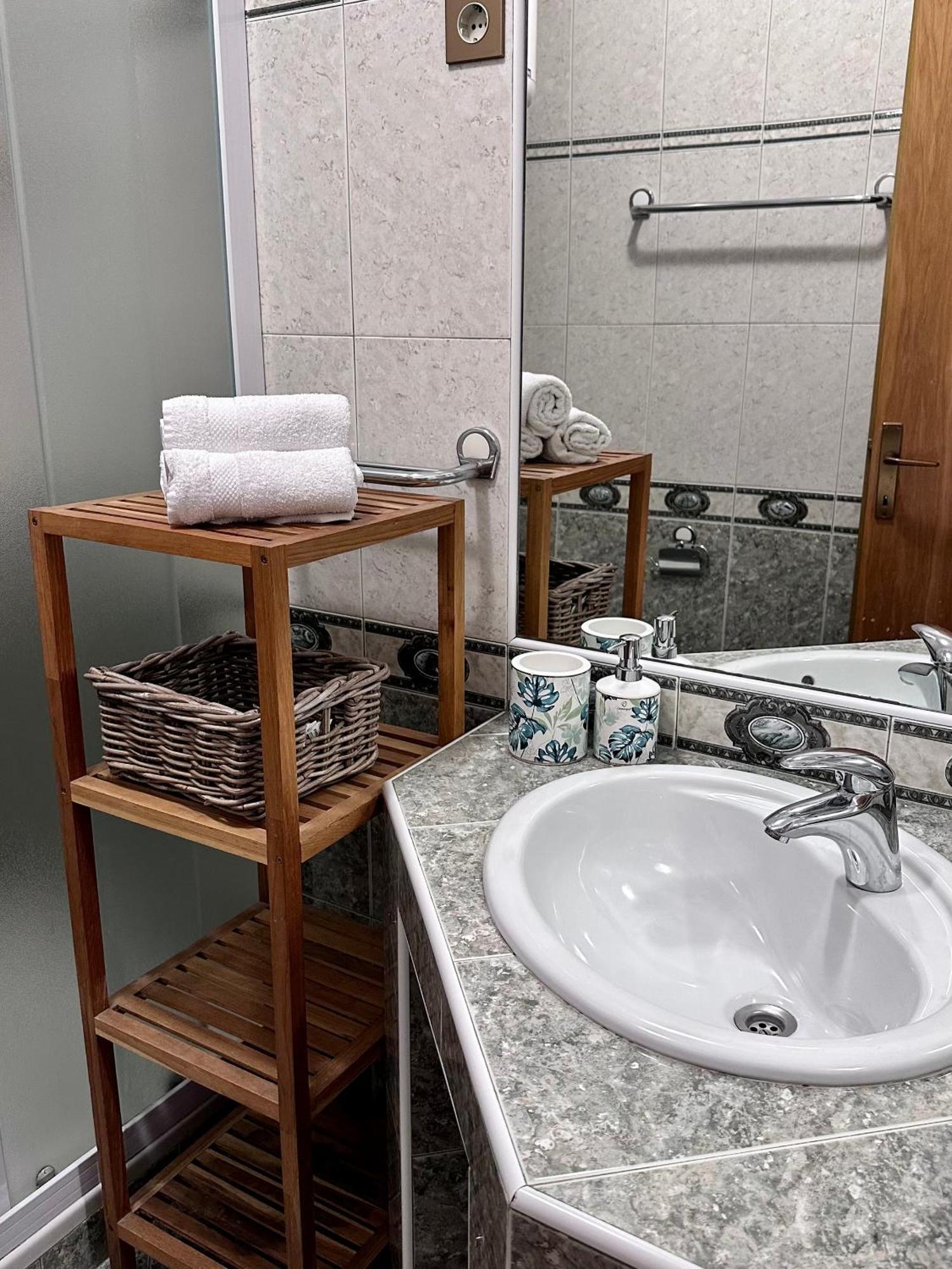Apartments With A Parking Space Lopar, Rab - 14070 Room photo